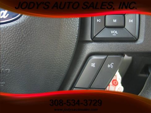 Used 2022 Ford F250 XL w/ Power Equipment Group image 11