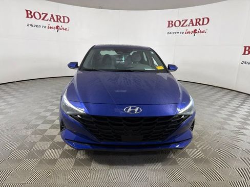 Used 2021 Hyundai Elantra SEL w/ Convenience Package FWD image 2