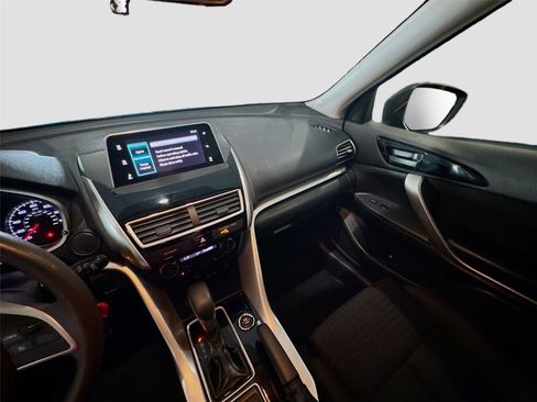 Used 2018 Mitsubishi Eclipse Cross LE AWD/4WD image 8