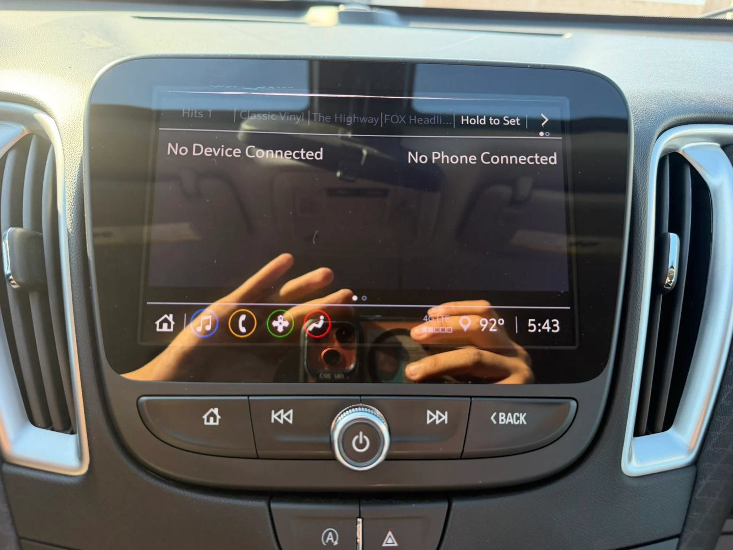 Used 2022 Chevrolet Malibu LT FWD image 25