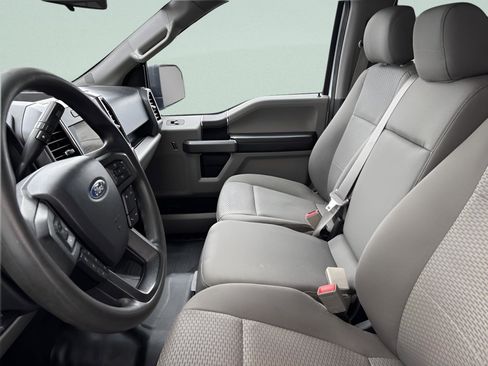 Used 2019 Ford F150 XLT image 12