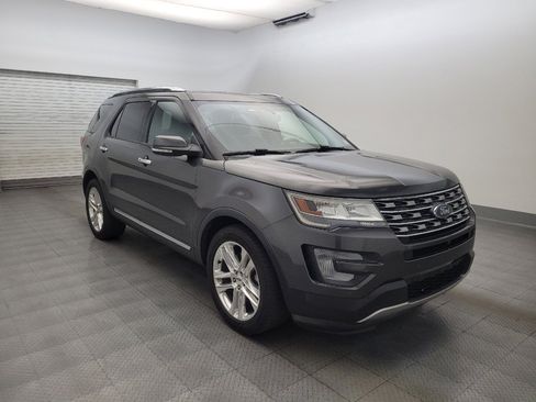 Used 2017 Ford Explorer Limited FWD image 13