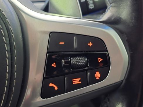 Certified 2023 BMW X7 xDrive40i w/ M Sport Package image 22