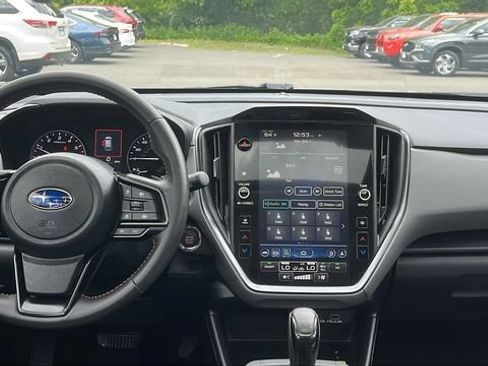 Used 2024 Subaru Crosstrek 2.5i Limited AWD/4WD image 24