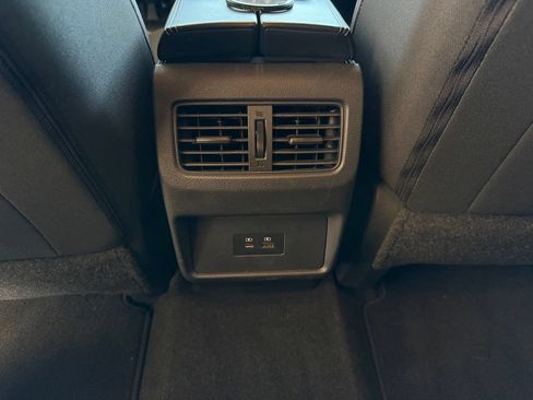 Used 2023 Nissan Rogue SV FWD image 23