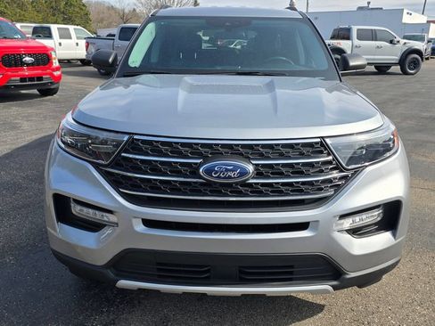 Certified 2023 Ford Explorer XLT w/ Equipment Group 202A AWD/4WD image 8