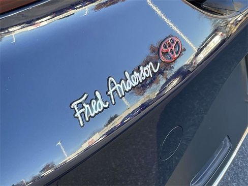 Used 2023 Genesis G70 2.0T image 11