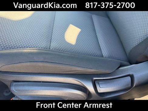 Certified 2025 Kia Soul LX image 14