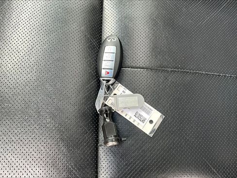 Used 2009 INFINITI M45 x w/ Technology Pkg image 14