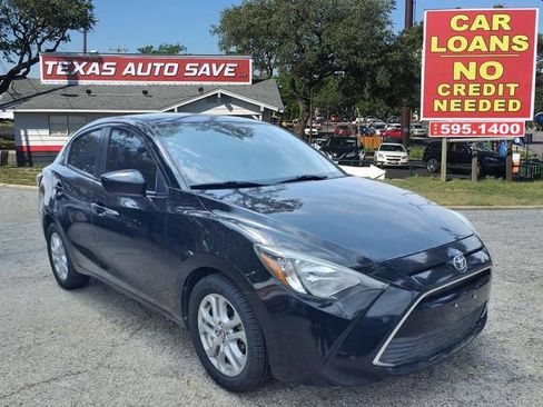 Used 2017 Toyota Yaris iA FWD image 1