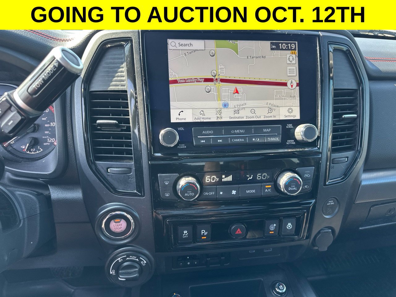 Used 2024 Nissan Titan PRO-4X w/ Pro-4x Convenience Package AWD/4WD image 25