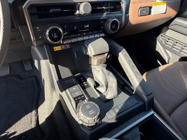 New 2026 Toyota 4Runner Limited AWD/4WD image 18