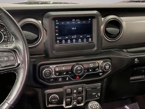 Used 2021 Jeep Wrangler Unlimited Sport AWD/4WD image 6