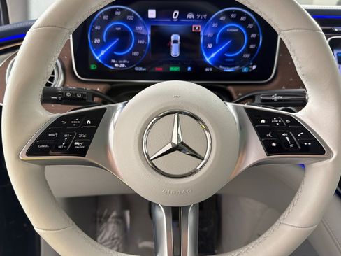 Used 2023 Mercedes-Benz EQE 350+ SUV image 23