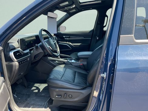 Used 2023 Kia Telluride EX X-Line AWD/4WD image 8