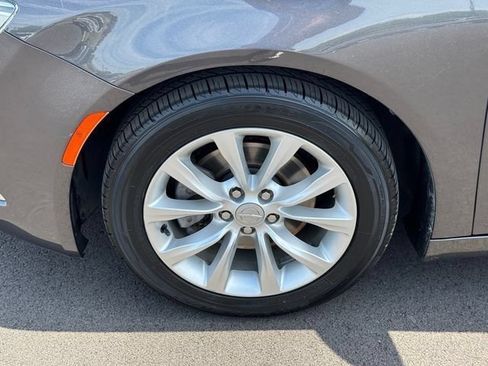 Used 2015 Chrysler 200 C FWD image 15