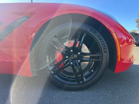 Used 2017 Chevrolet Corvette Stingray Coupe w/ Carbon Flash Badge Package RWD image 4