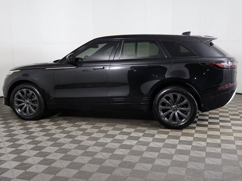 Used 2021 Land Rover Range Rover Velar R-Dynamic S image 17