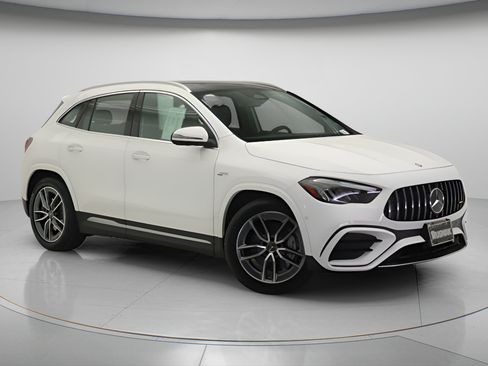 Certified 2026 Mercedes-Benz GLA 35 AMG 4MATIC image 32