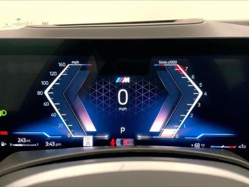 Certified 2024 BMW X7 xDrive40i w/ M Sport Package image 20