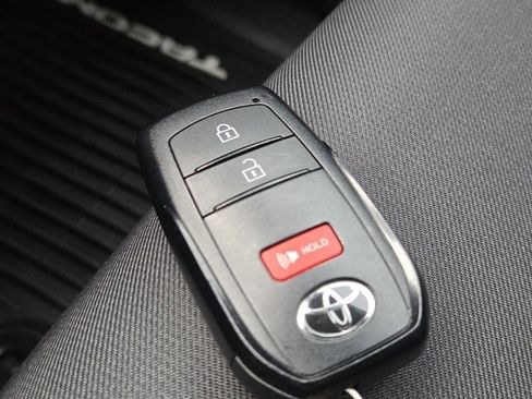 Used 2025 Toyota Tacoma SR5 w/ SR5 Upgrade Package image 38