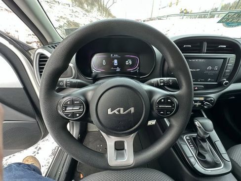 Used 2024 Kia Soul LX w/ Option Group 015 image 13