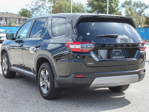 Used 2025 Honda Pilot EX-L image 7