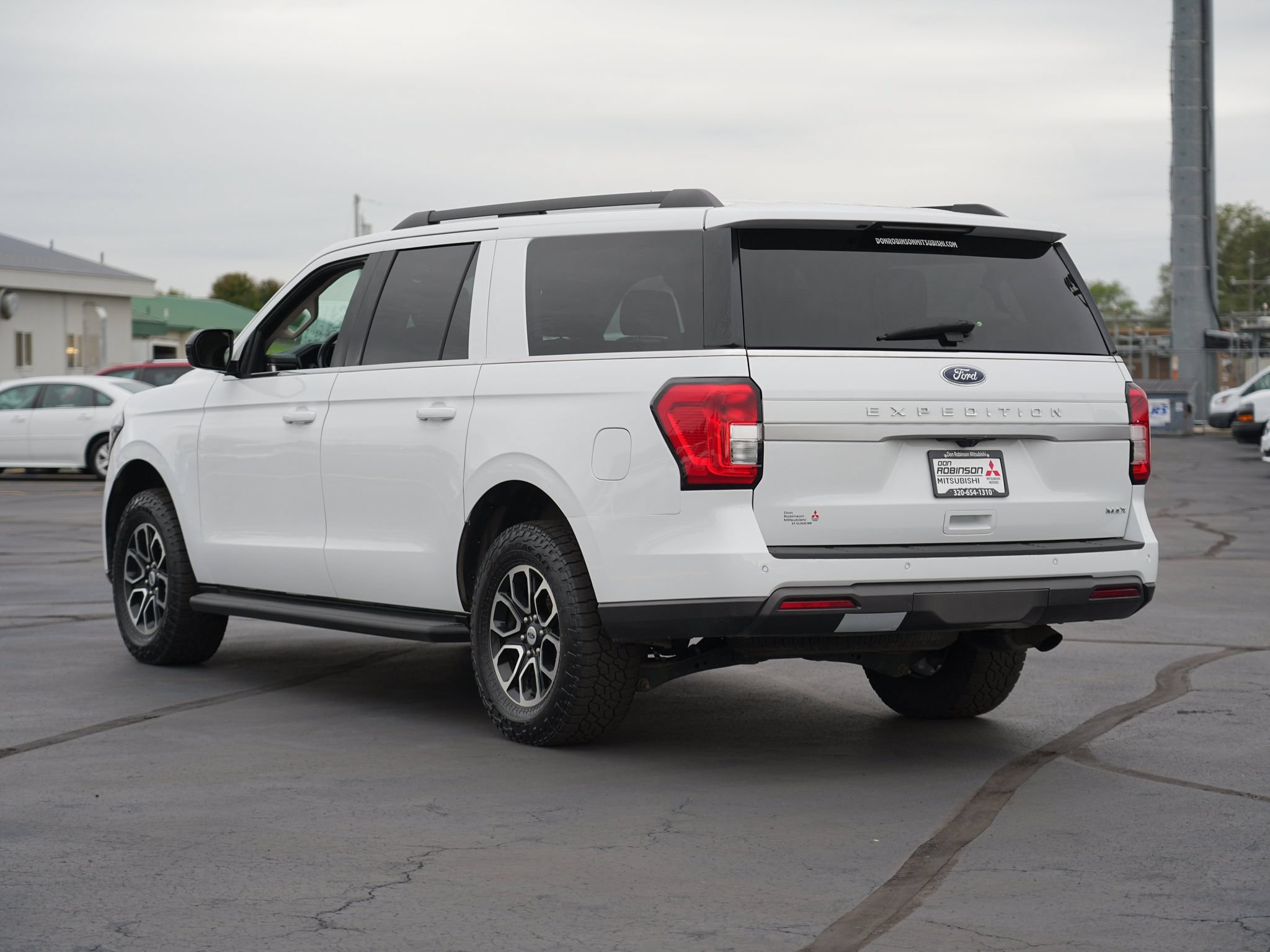 Used 2022 Ford Expedition Max XL AWD/4WD image 6