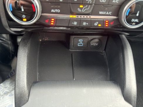 Certified 2022 Ford Escape SEL image 24