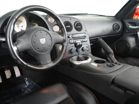 Used 2005 Dodge Viper SRT-10 w/ Copperhead Edition Group image 2
