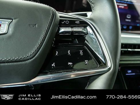 Used 2025 Cadillac Escalade V w/ LPO, ONYX Package image 12