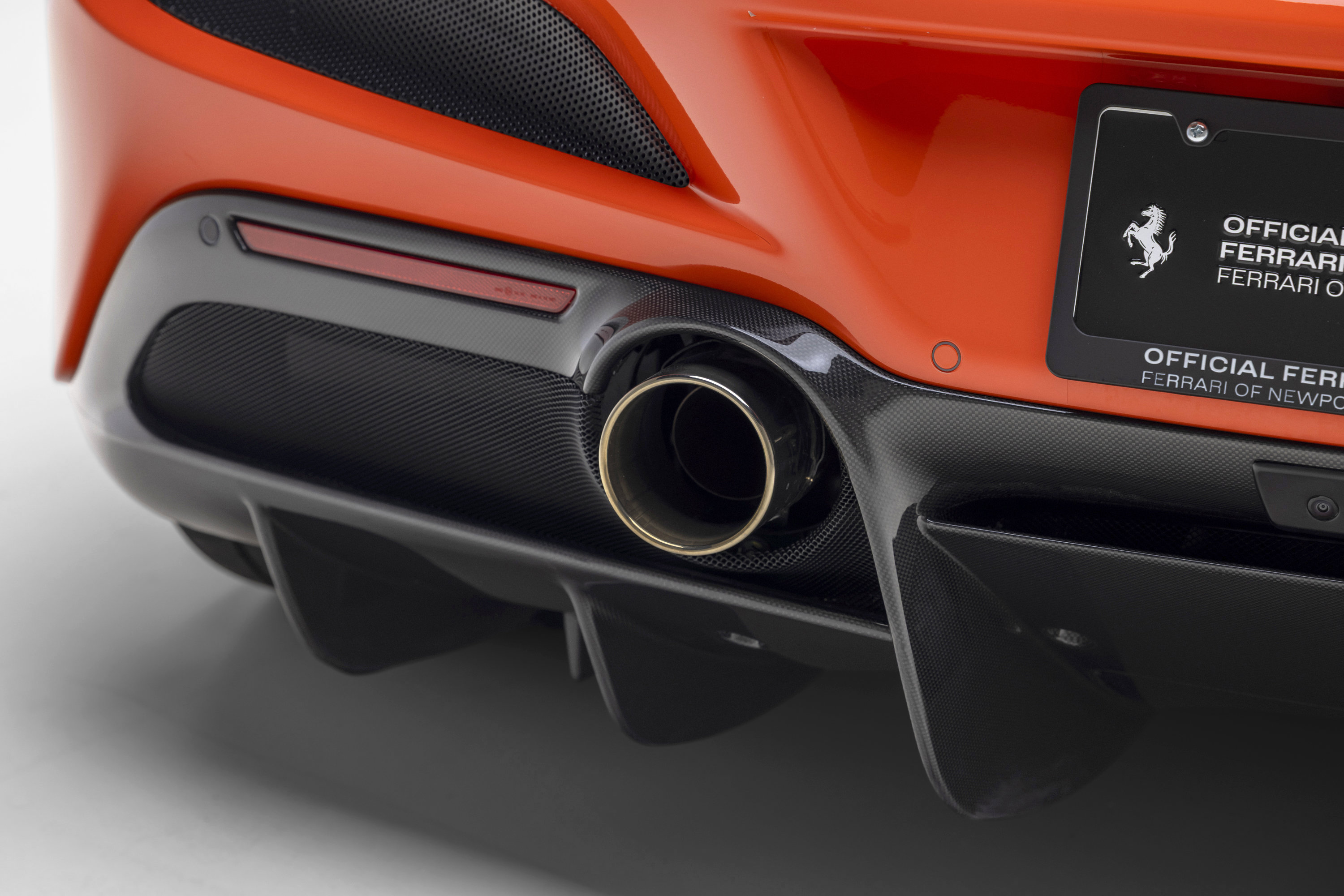 Certified 2021 Ferrari F8 Tributo RWD image 18