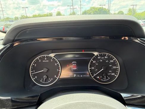 Used 2025 Nissan Pathfinder SV AWD/4WD image 22