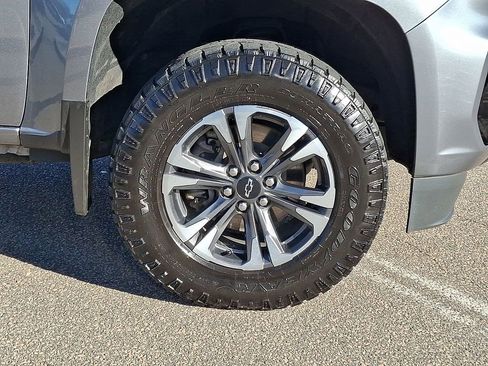 Used 2022 Chevrolet Colorado Z71 image 11