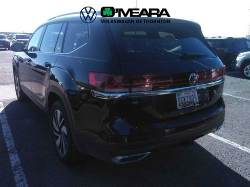 Used 2025 Volkswagen Atlas SE image 3