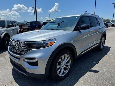 Used 2023 Ford Explorer Limited AWD/4WD image 35