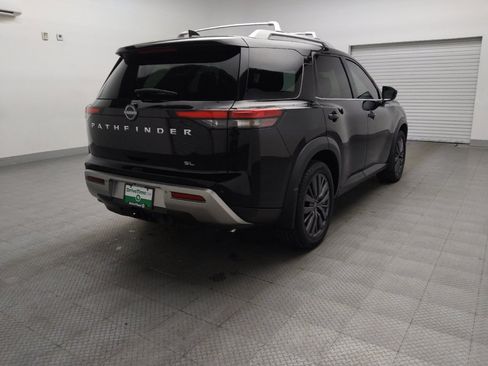 Used 2022 Nissan Pathfinder SL w/ SL Premium Package FWD image 9