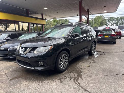 Used 2014 Nissan Rogue SL w/ SL Premium Package AWD/4WD image 2
