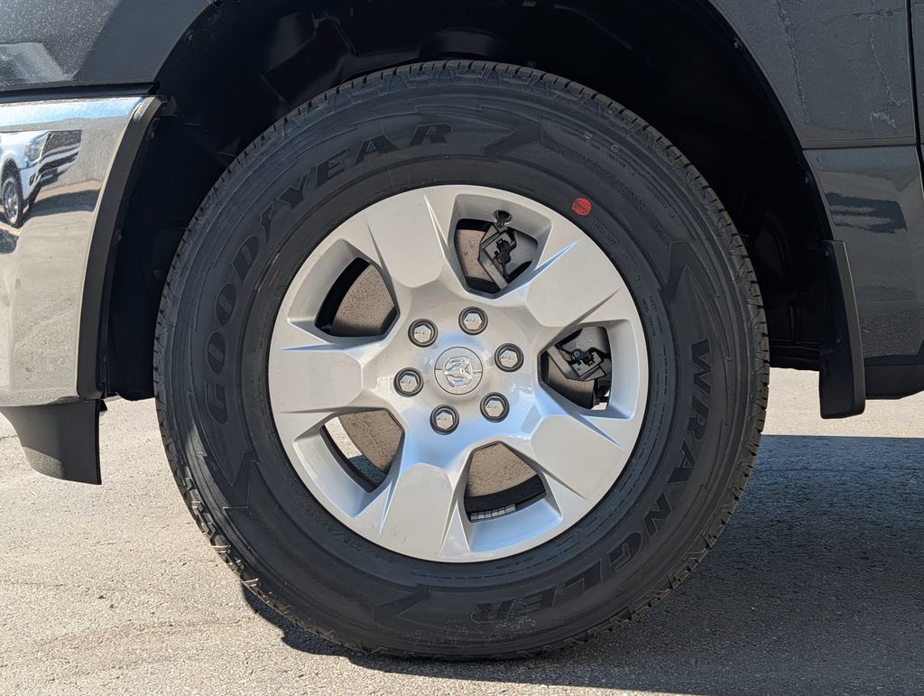 New 2026 RAM 1500 Big Horn AWD/4WD image 4