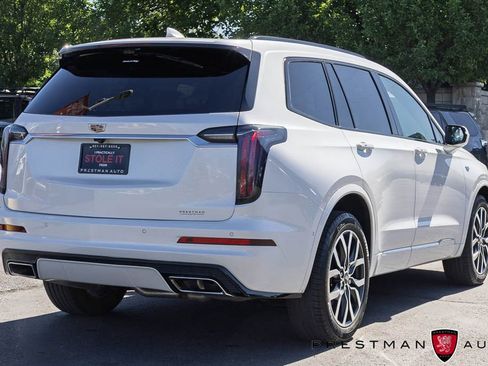 Used 2022 Cadillac XT6 Sport w/ Technology Package AWD/4WD image 21