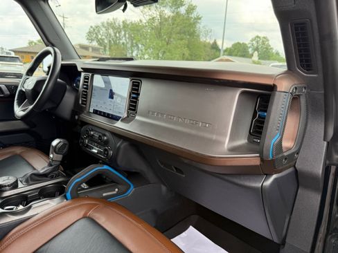 Used 2023 Ford Bronco Outer Banks AWD/4WD image 25