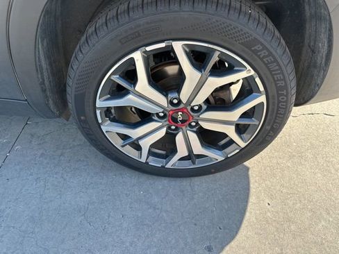 Used 2023 Kia Seltos SX image 15