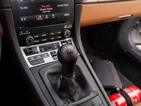 Used 2019 Porsche 911 Speedster RWD image 20