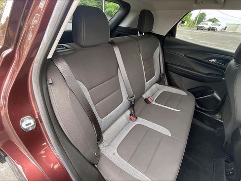 Used 2023 Chevrolet TrailBlazer LT w/ Convenience Package FWD image 26