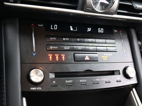 Used 2018 Lexus IS 300 F Sport w/ F Sport Package image 21