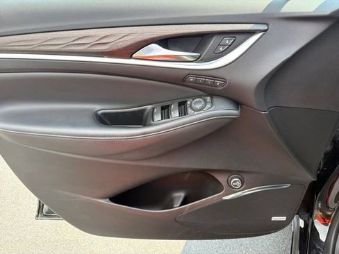 Used 2024 Buick Enclave Avenir w/ Avenir Technology Package AWD/4WD image 26