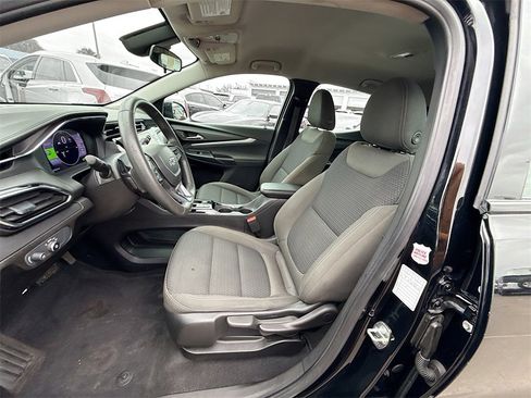 Used 2023 Chevrolet Bolt EUV LT image 23