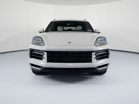 New 2026 Porsche Cayenne S image 10