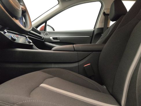 Used 2025 Hyundai Sonata SEL FWD image 17