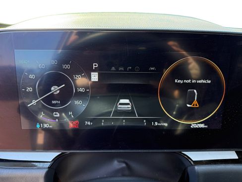 Used 2024 Kia Niro Wind FWD image 11